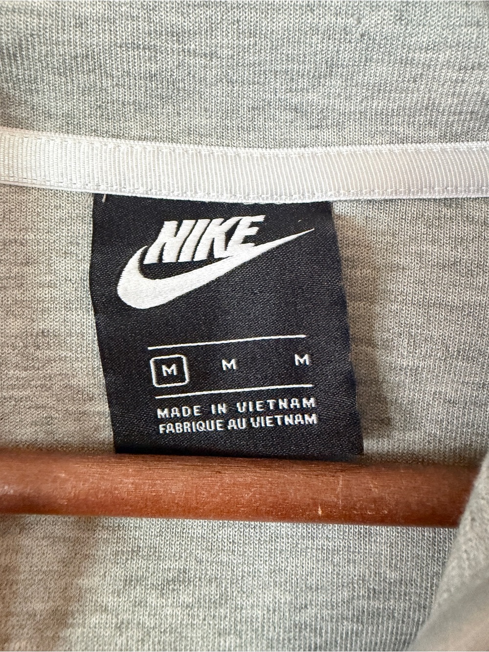 Nike Sportswear Tech Fleece Pullover Hoodie - Size M - Picture 5 of 8